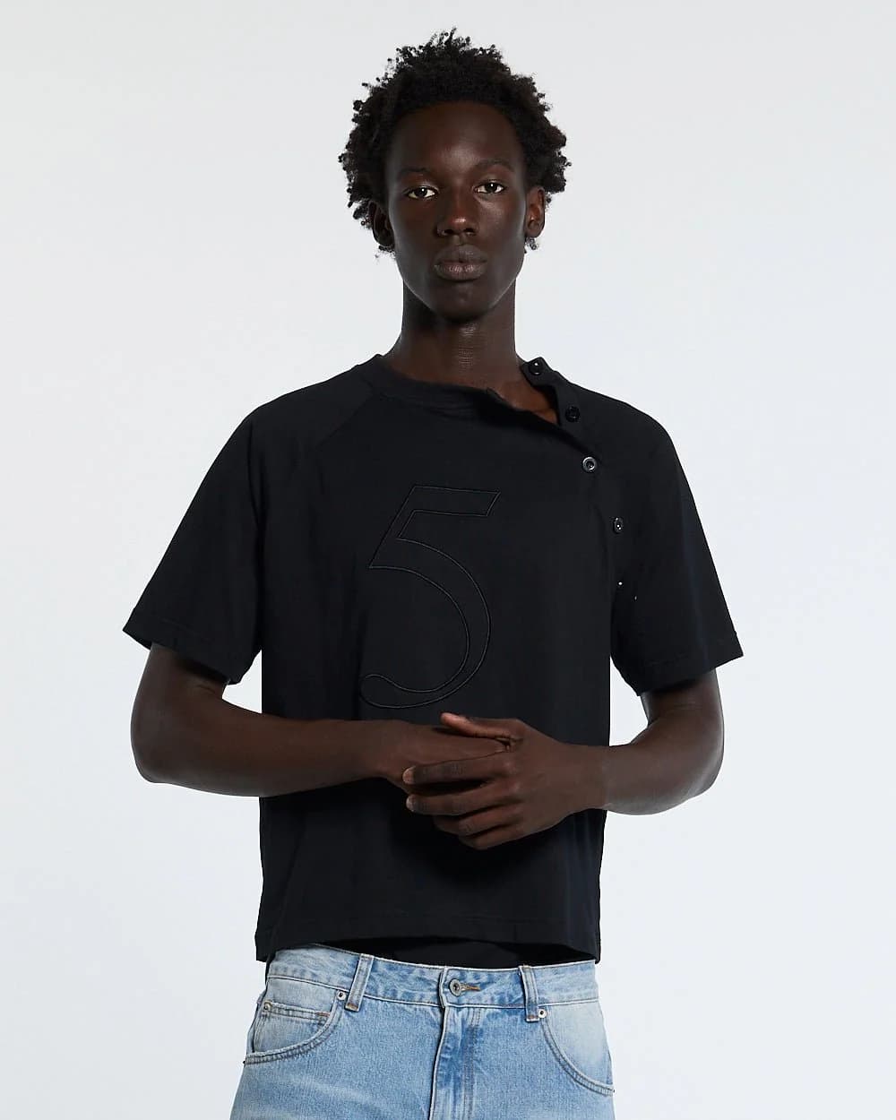 UNIT 05 TEE BLACK by COLD CULTURE