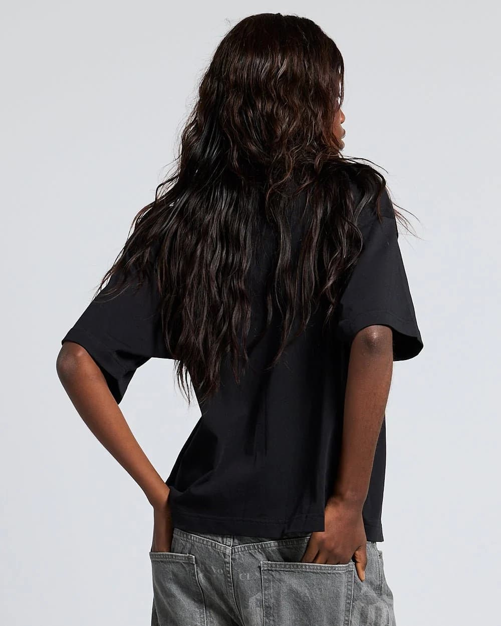 ADVENTURES TEE BLACK & WHITE 6