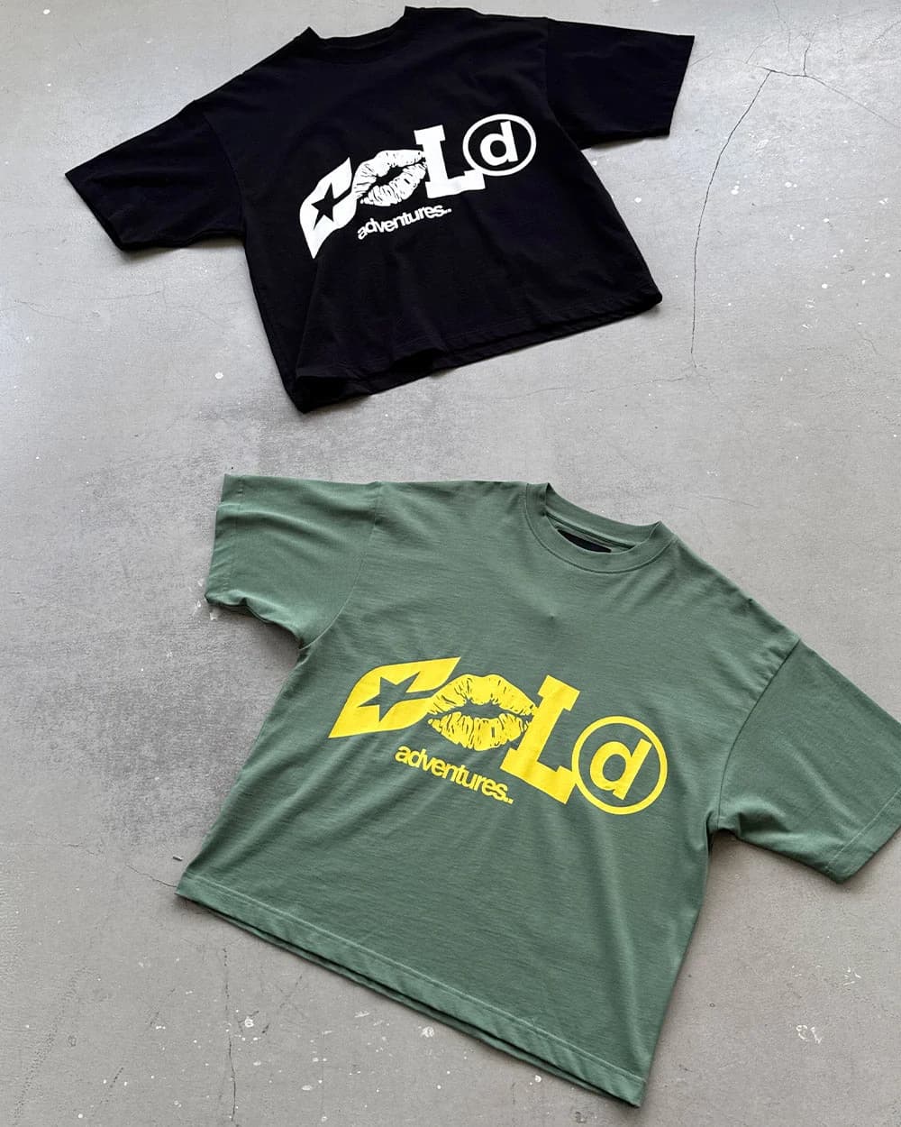 ADVENTURES TEE BLACK & WHITE 8