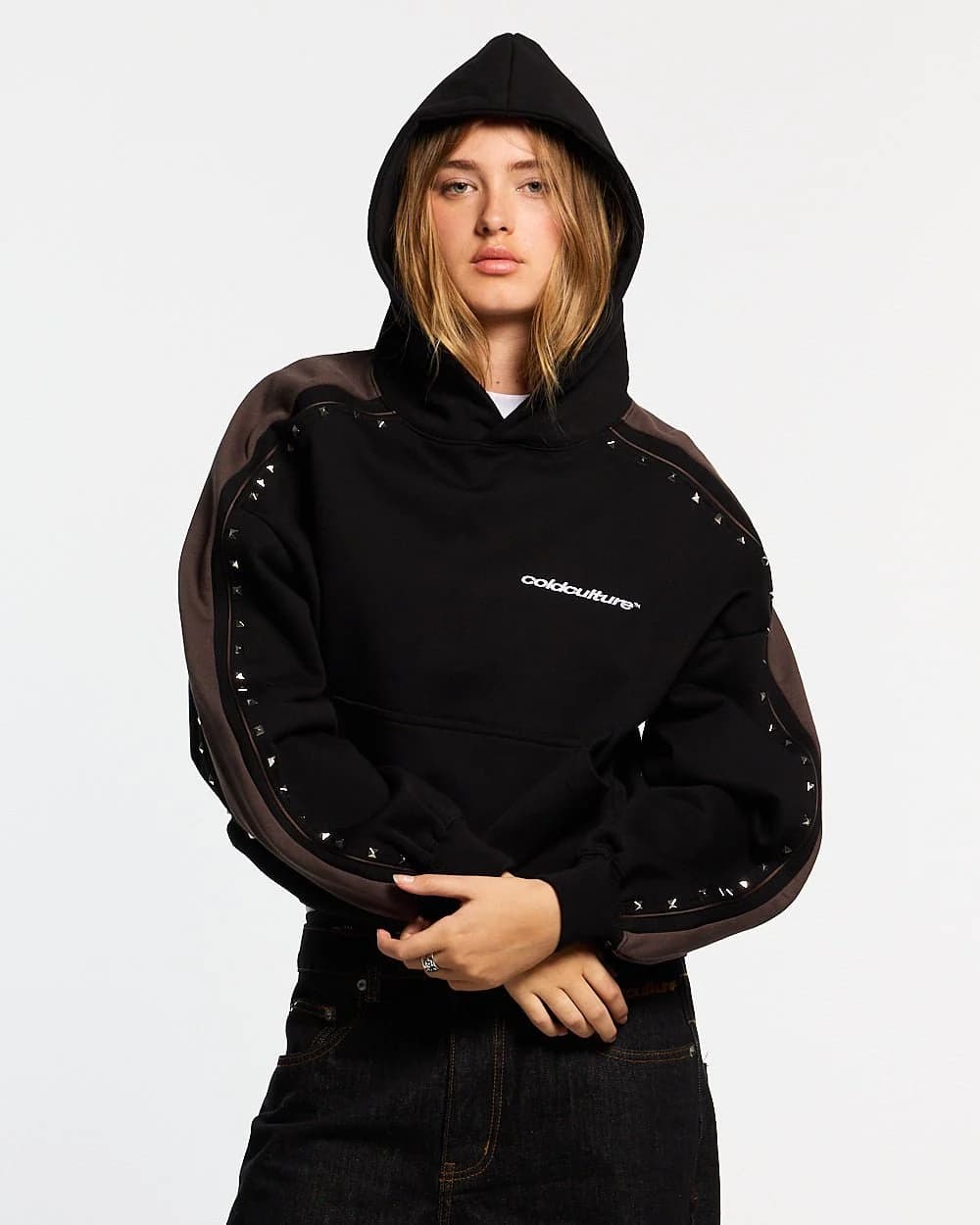 SCRIPT STUDS HOODIE BLACK 7
