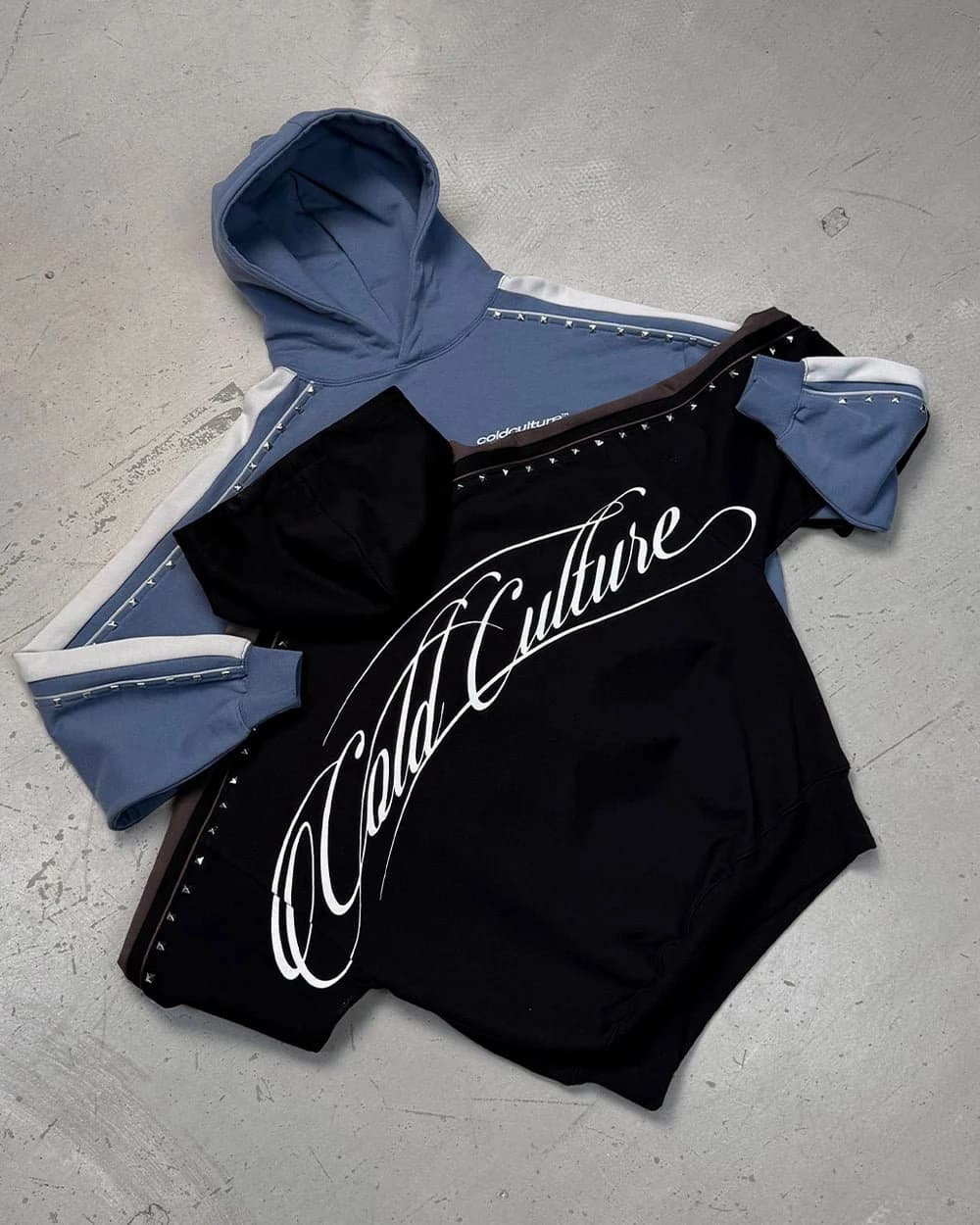 SCRIPT STUDS HOODIE BLUE 9
