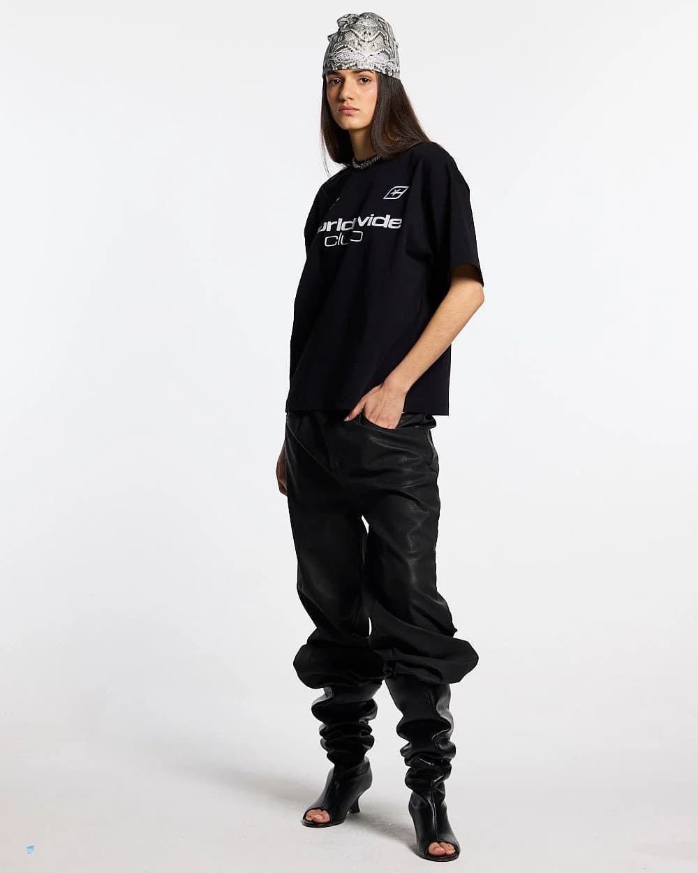 MR WORLDWIDE TEE BLACK 5