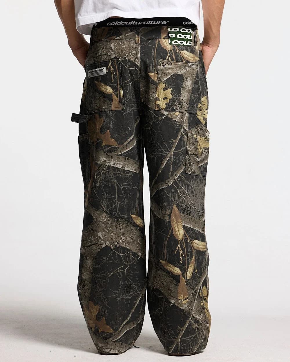 V1 CARPENTER PANTS REALTREE BLACK by COLD CULTURE
