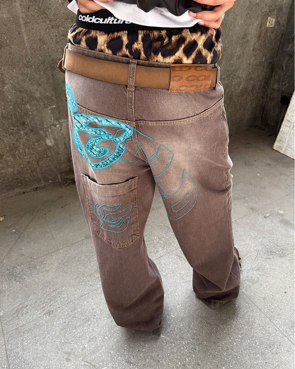 COLLEGE V3 PANTS LIGHT BROWN 9