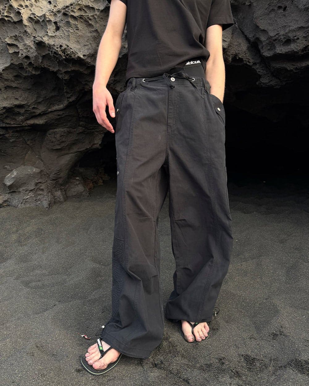 SOLID CARGO PANTS BLACK 13