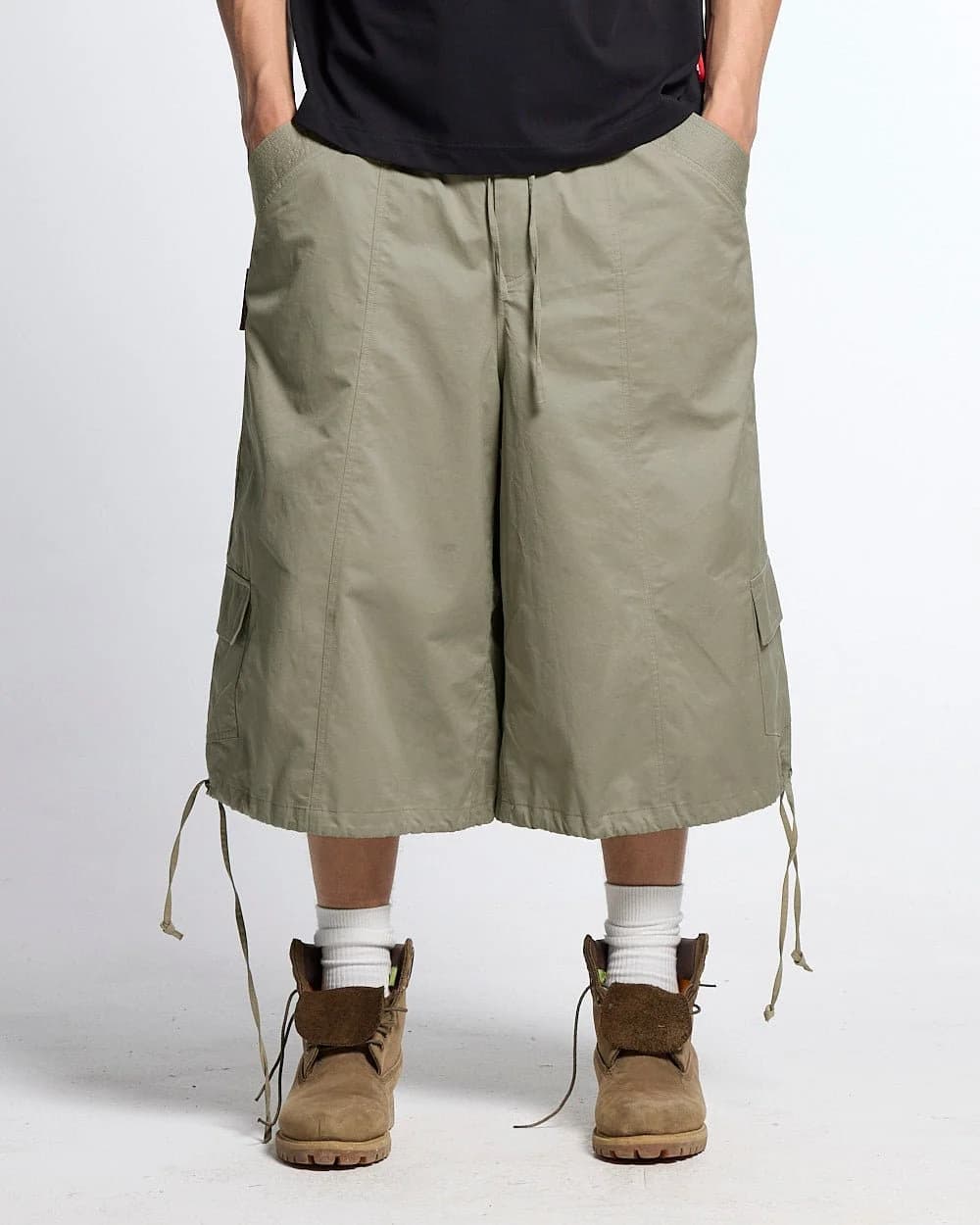 UTILITARY CAPRI PARACHUTE CREAM 3