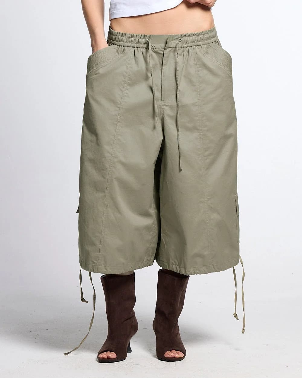 UTILITARY CAPRI PARACHUTE CREAM 7