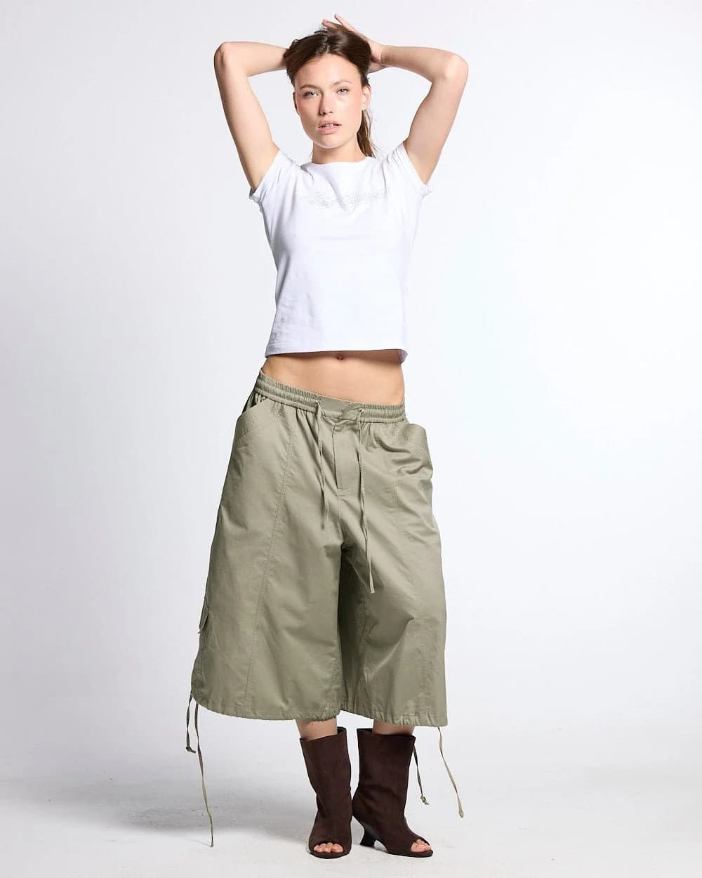 UTILITARY CAPRI PARACHUTE CREAM 9