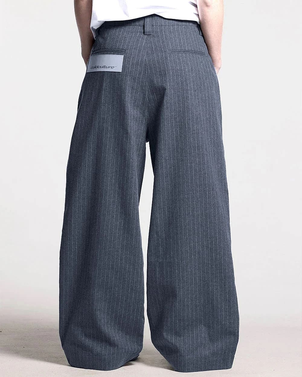 SEAM EFFECT LINE PANTS GREY 2