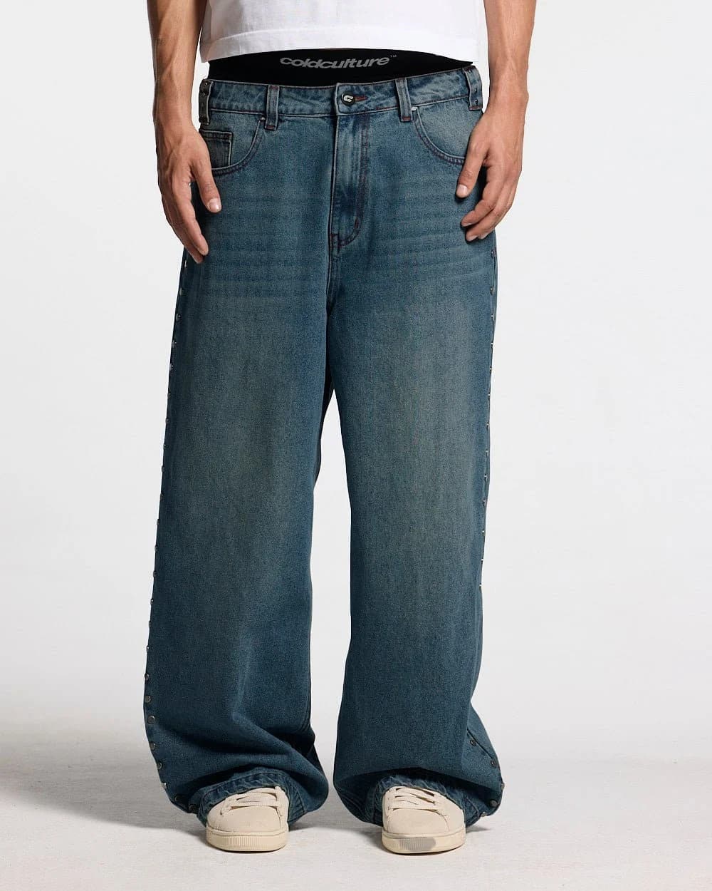 STUDS PANTS LIGHT BLUE DENIM 4