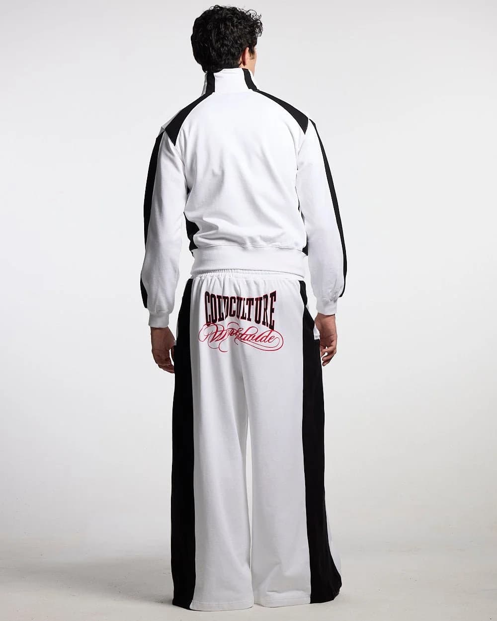 NIA SET SWEATPANTS WHITE & BLACK 8
