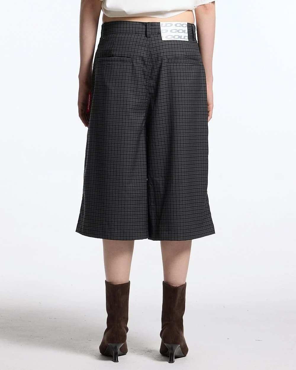 CHECK PARACHUTE JORT DARK GREY 8