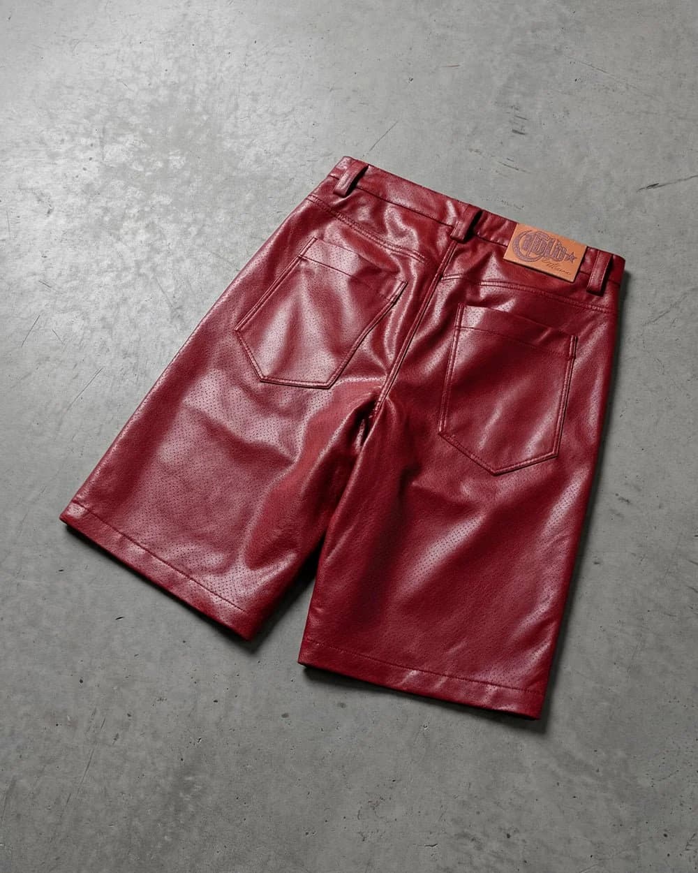 BRAVE SHORT BURGUNDY 11