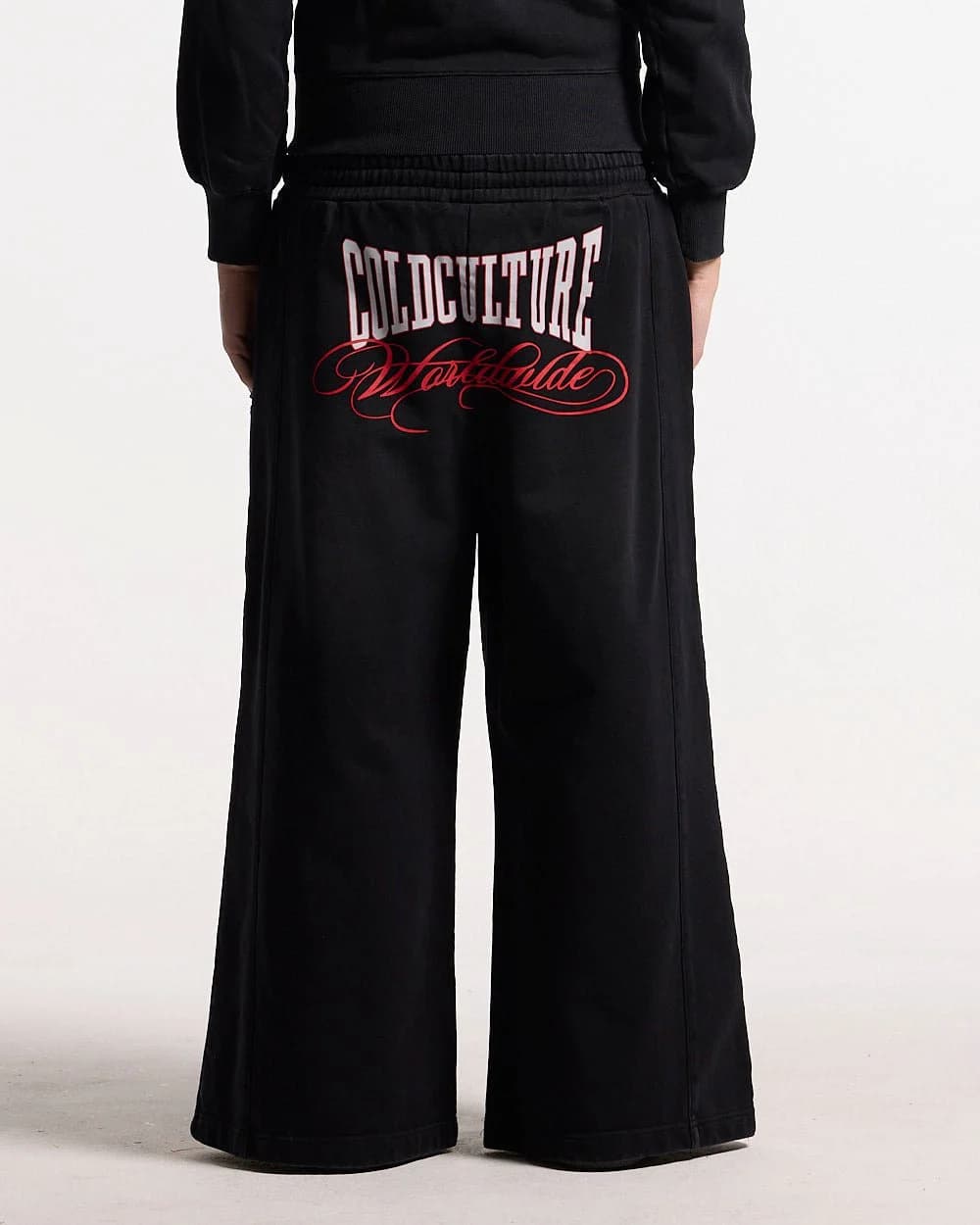 NIA SET SWEATPANTS BLACK by COLD CULTURE