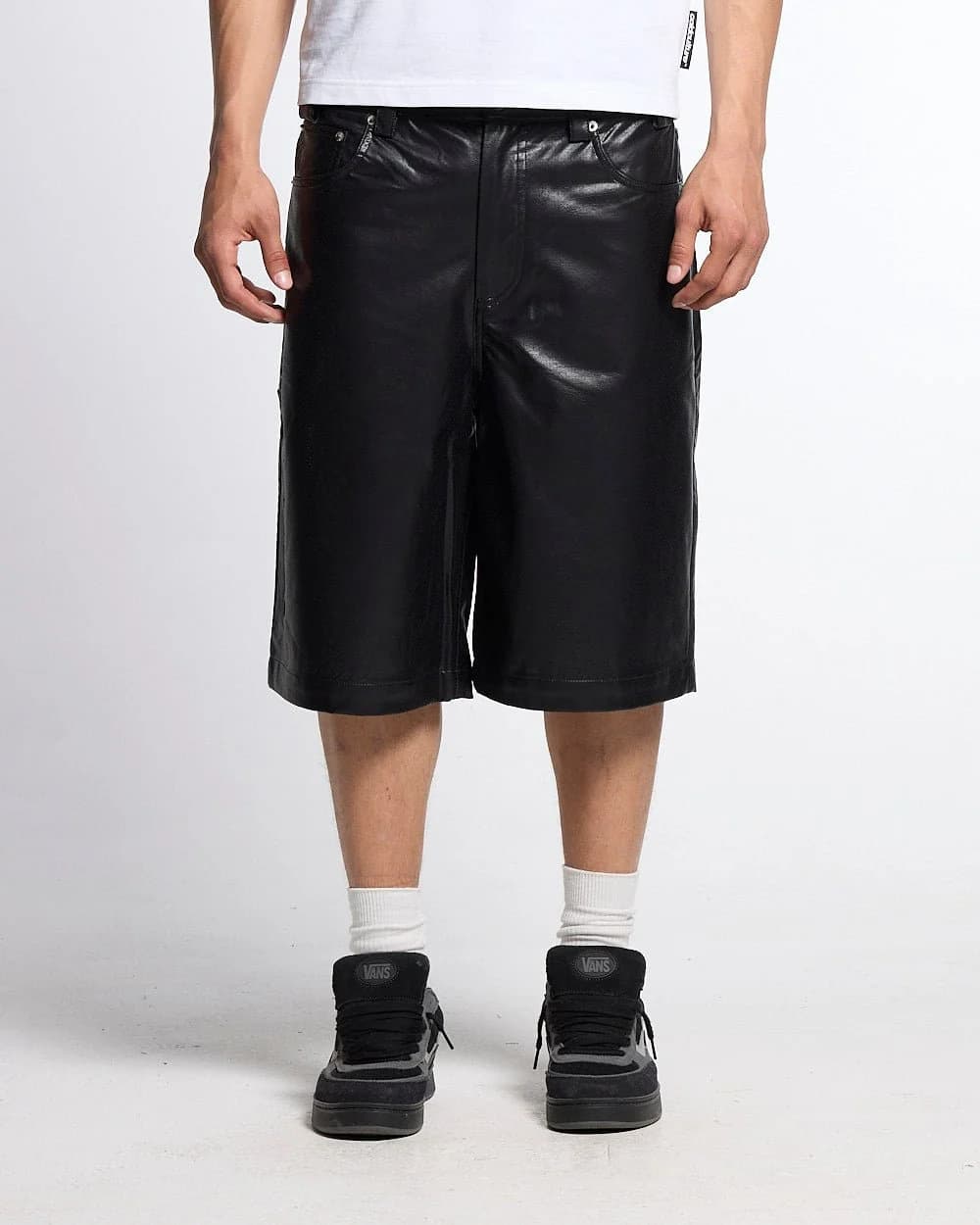 BRAVE SHORTS BLACK 3