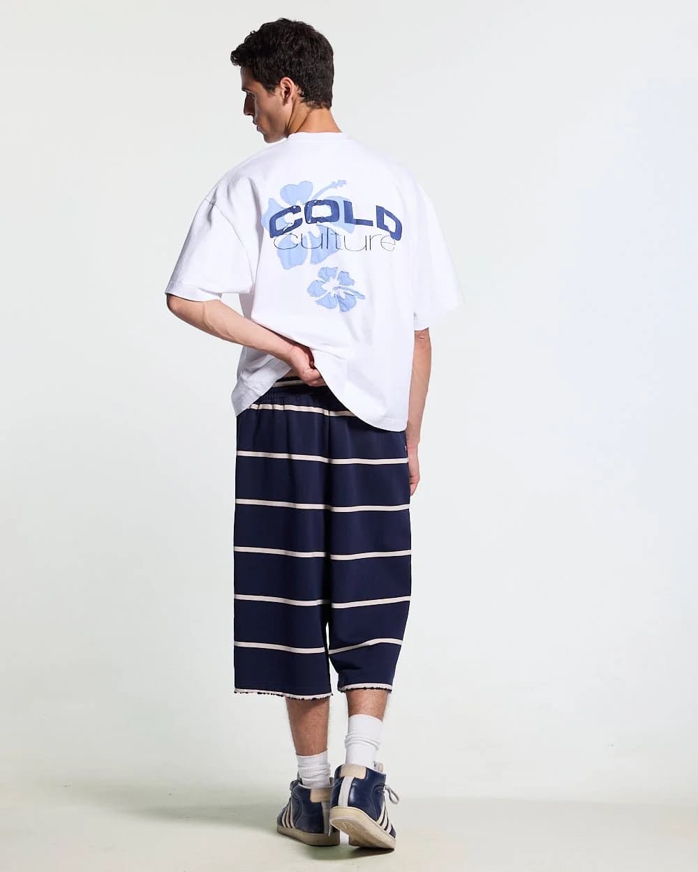 STALLION SHORT SWEATPANTS NAVY by COLD CULTURE