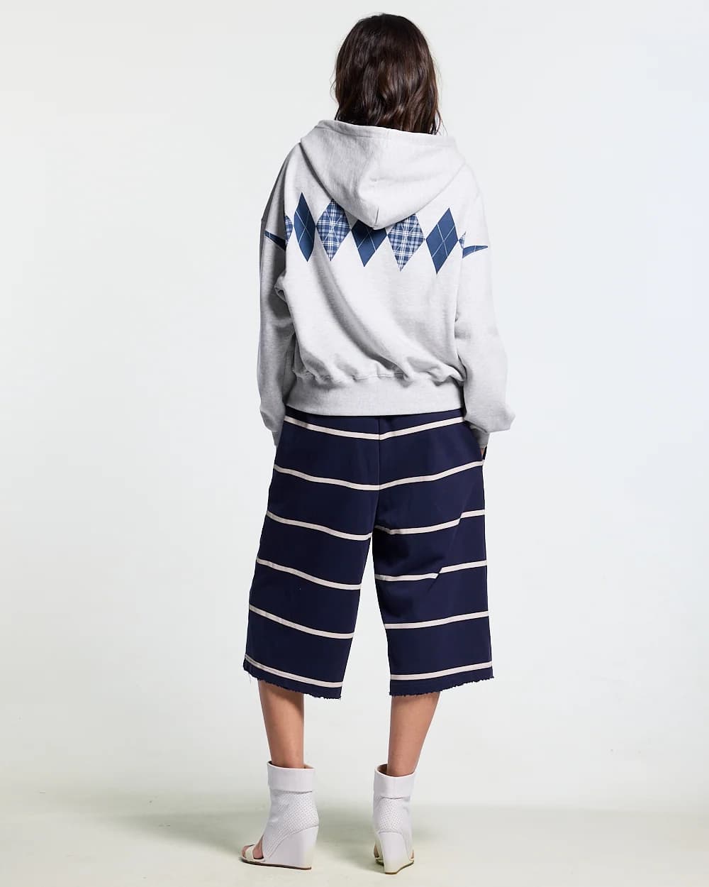 STALLION SHORT SWEATPANTS NAVY by COLD CULTURE