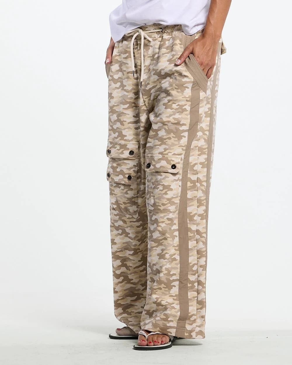 NEUTRAL FIELD SWEATPANTS CAMO by COLD CULTURE