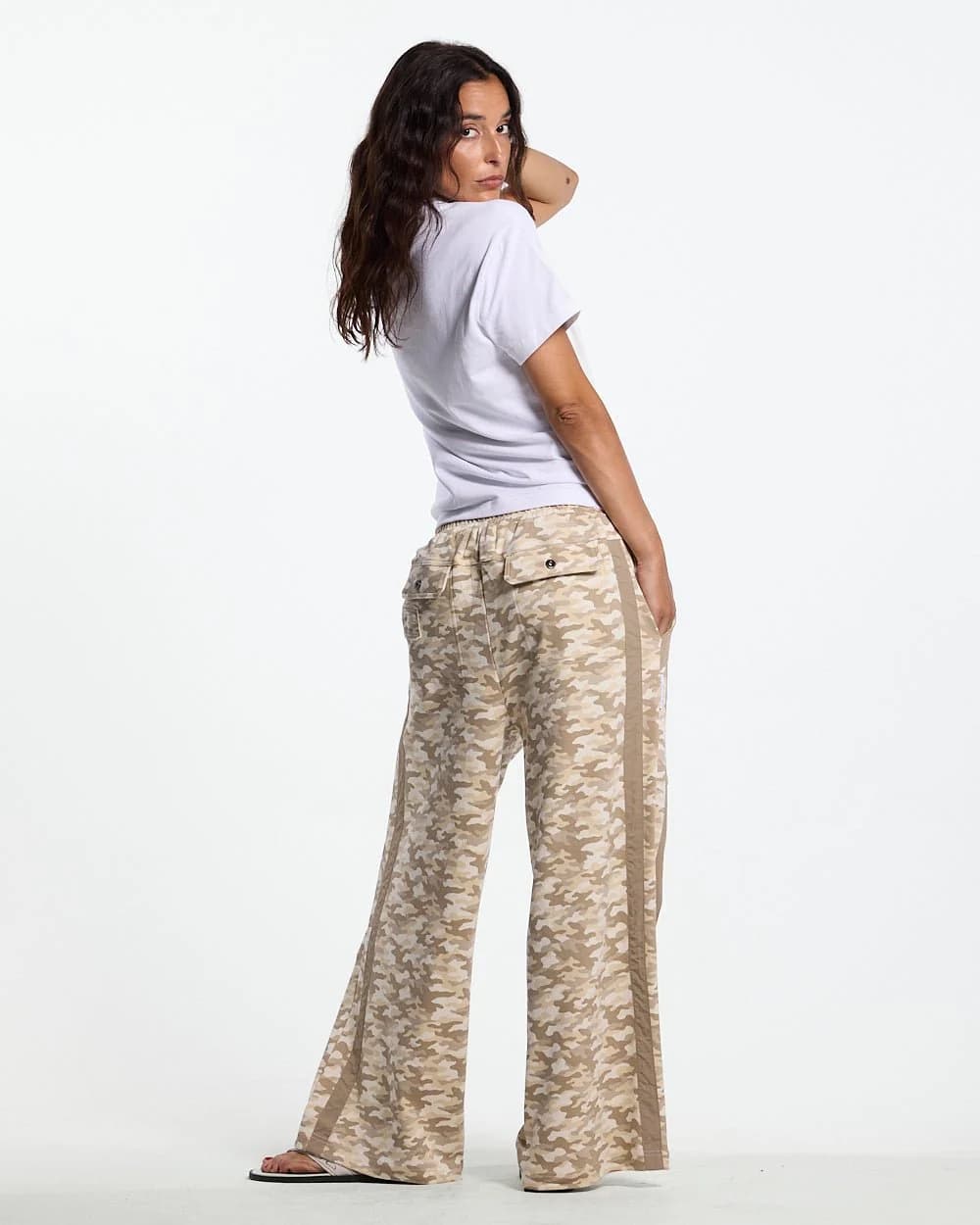 NEUTRAL FIELD SWEATPANTS CAMO by COLD CULTURE