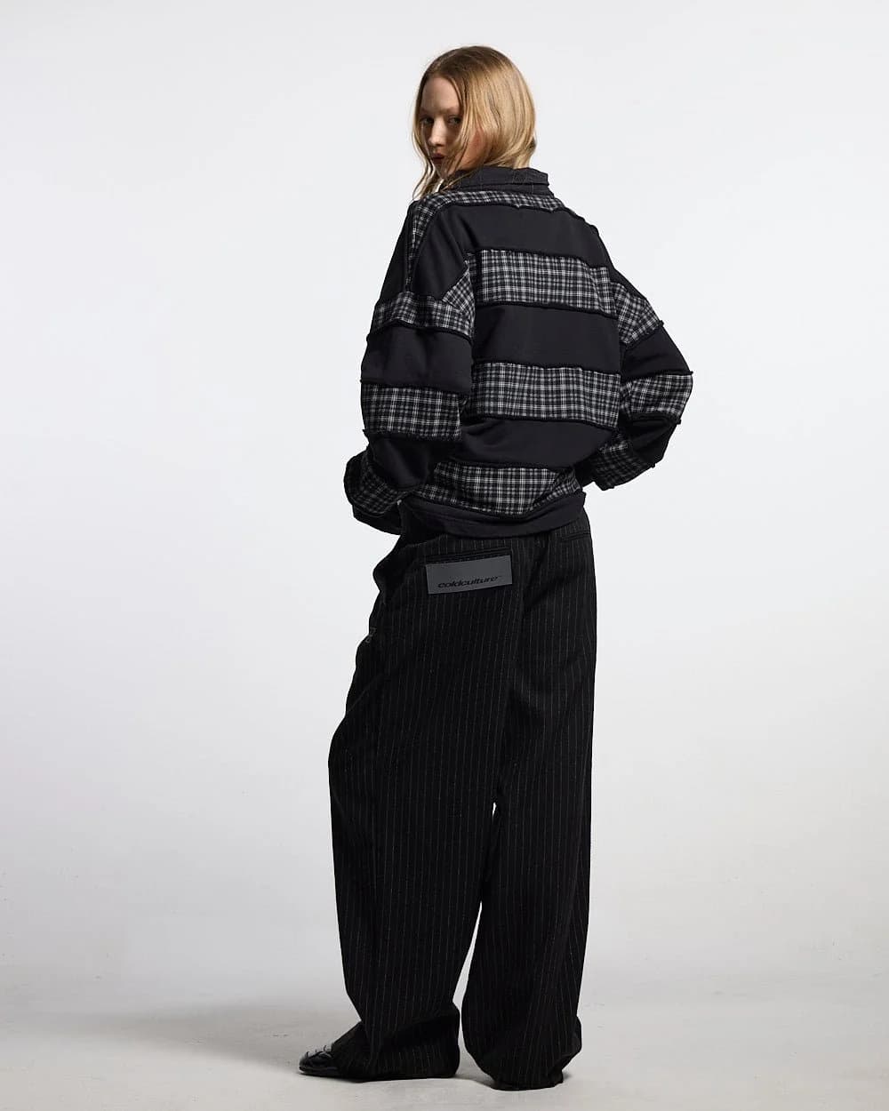 SEAM EFFECT LINE PANTS BLACK 9