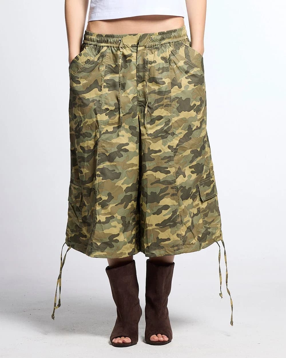 UTILITARY CAPRI PARACHUTE CAMO 8