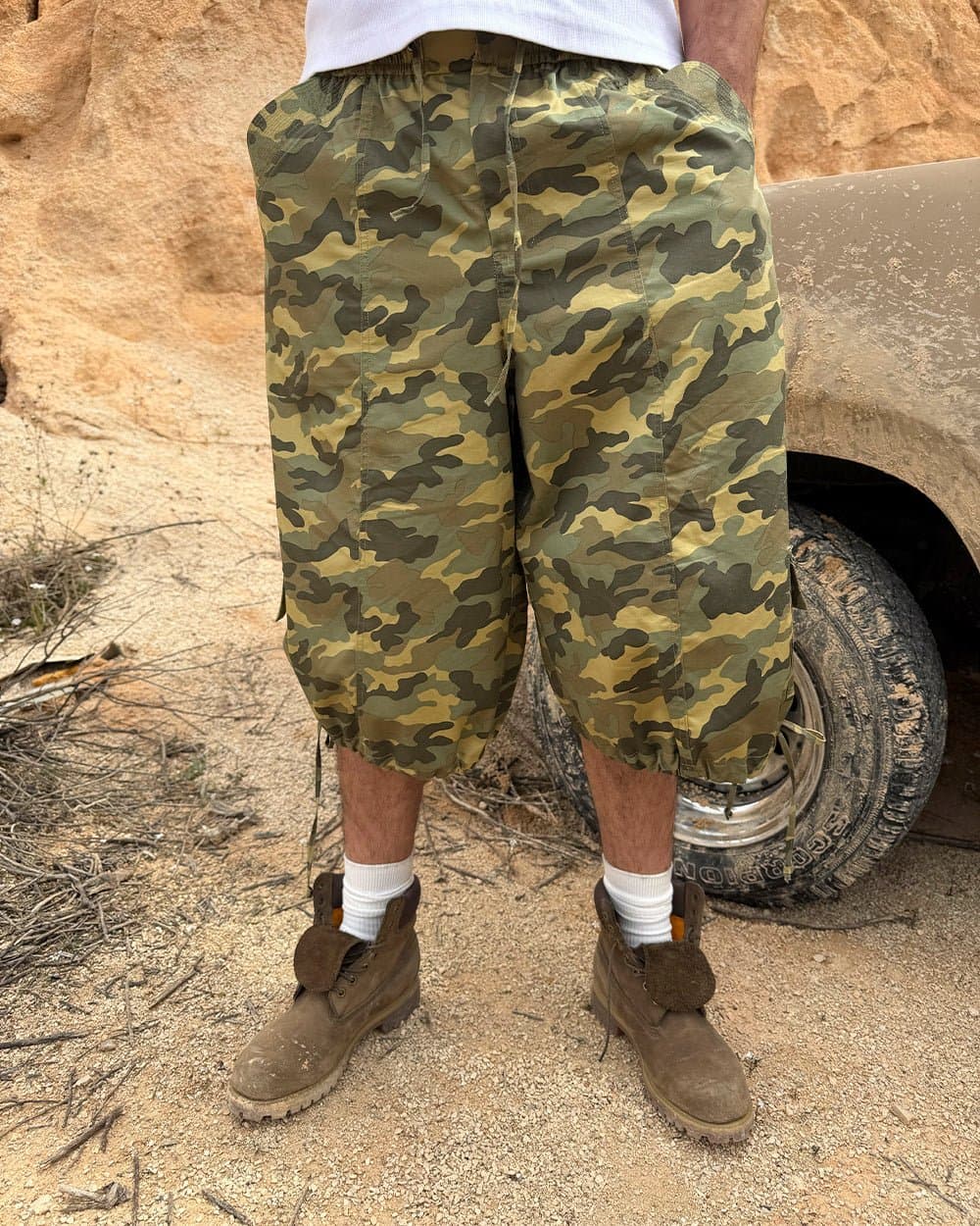 UTILITARY CAPRI PARACHUTE CAMO 11