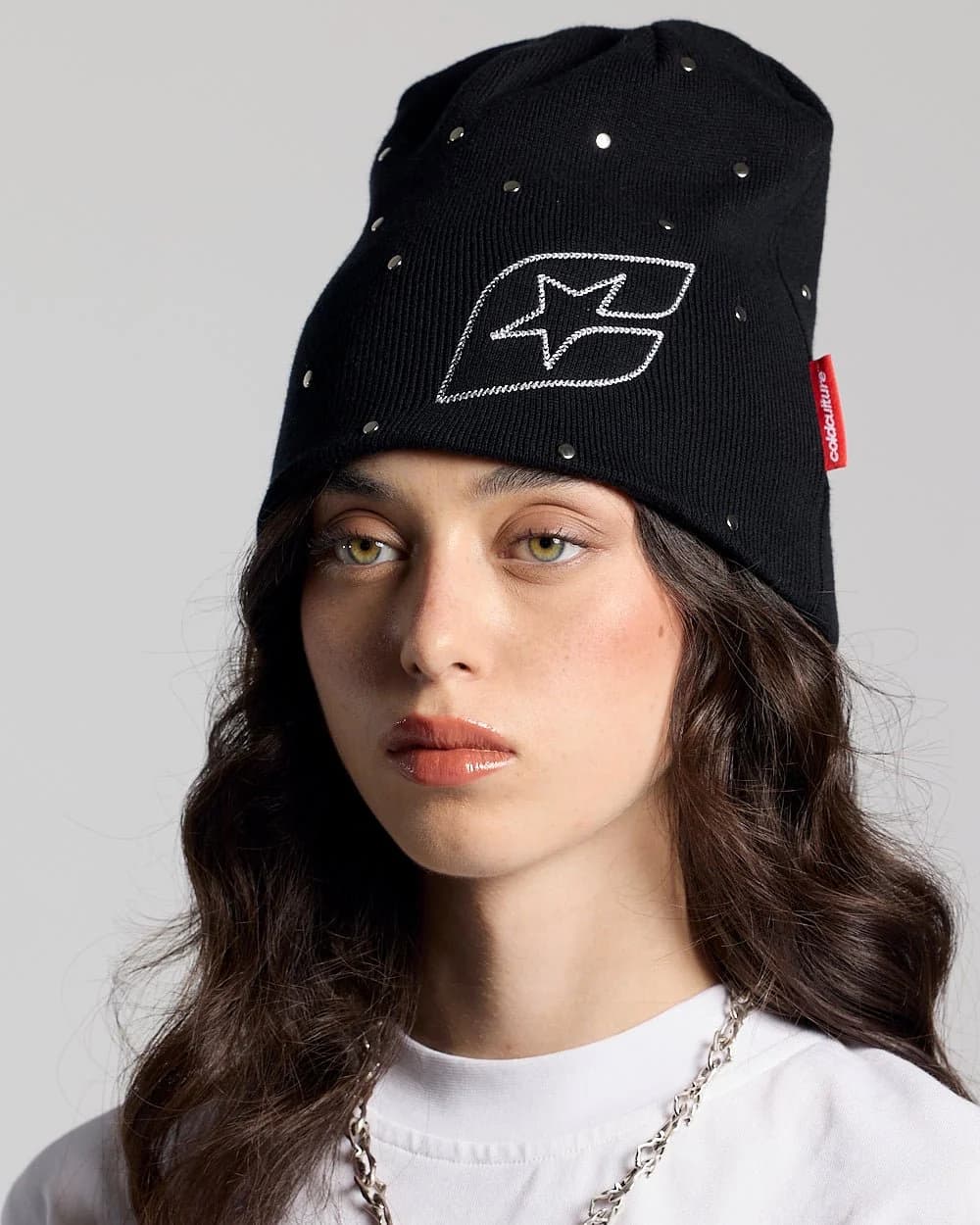 STUDS BEANIE BLACK 4