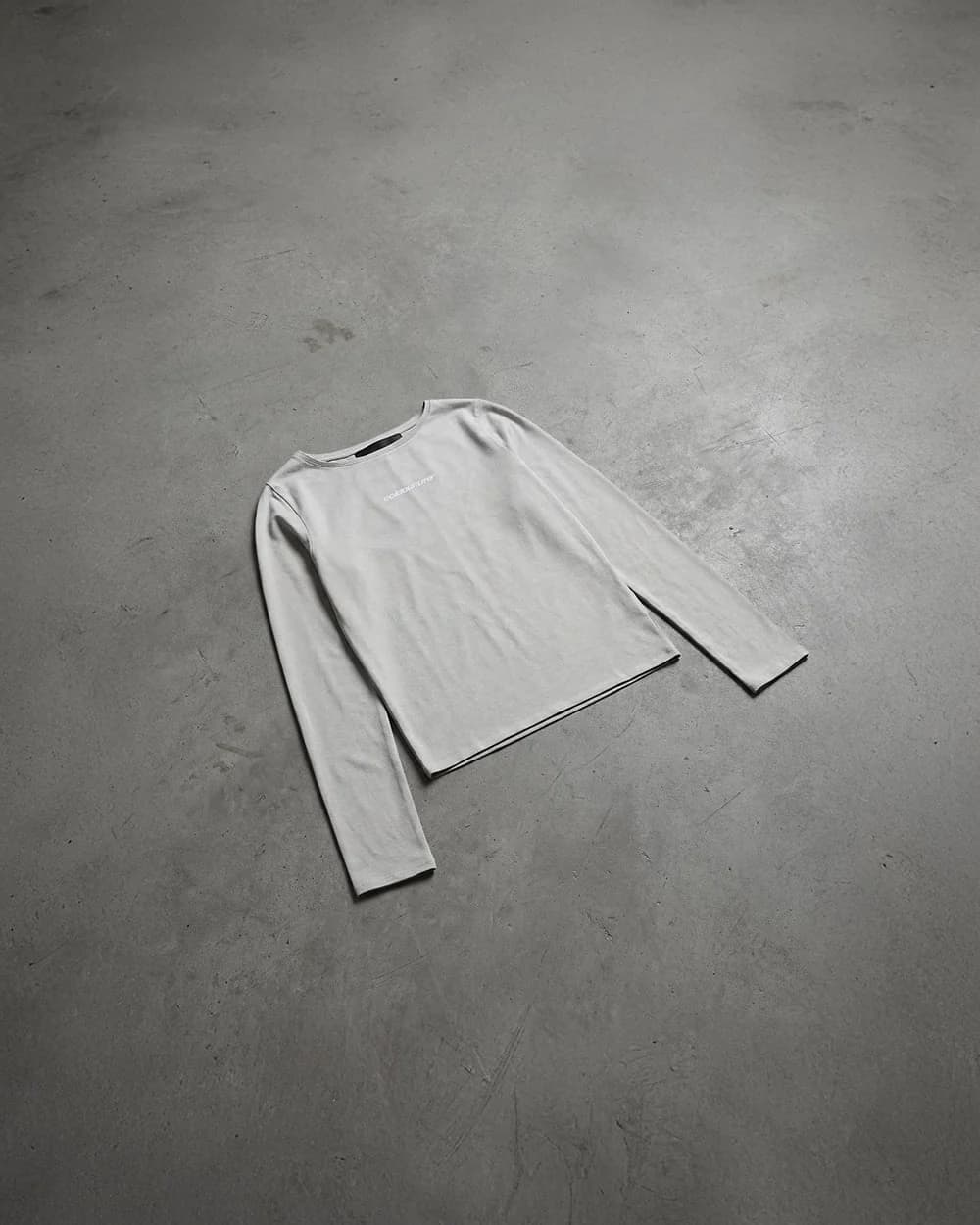 ESSENTIAL LONGSLEEVE TEE GREY 7