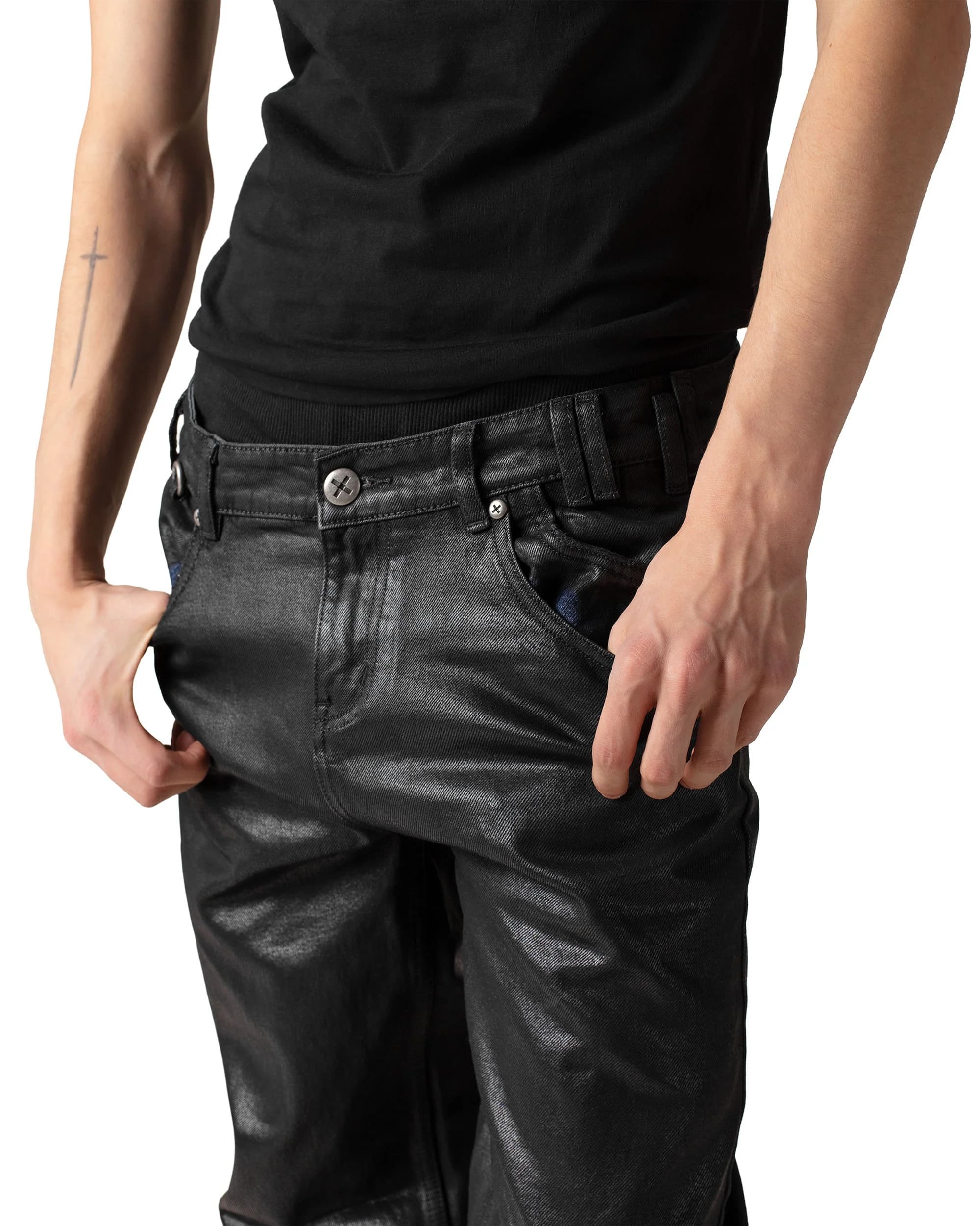Coated Slim Low-Waist Denim 6