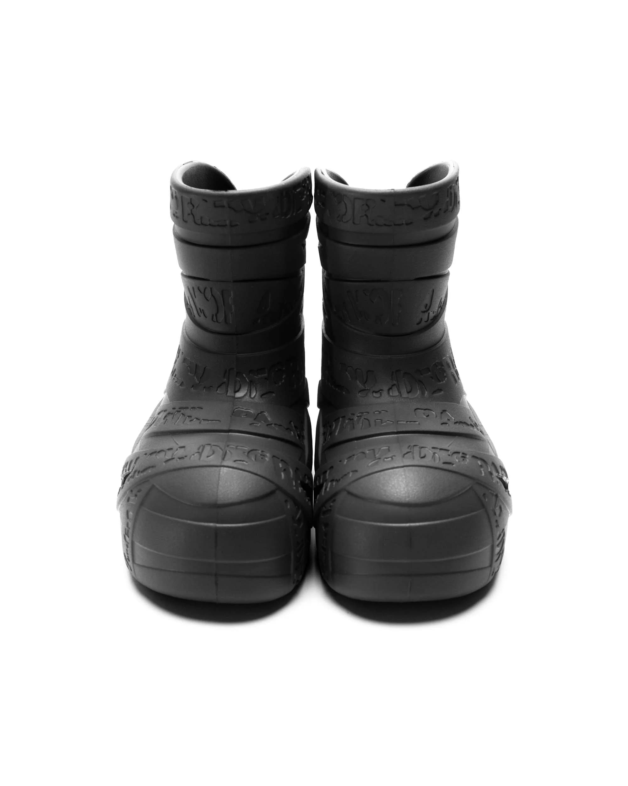 Black Foam Boot 8