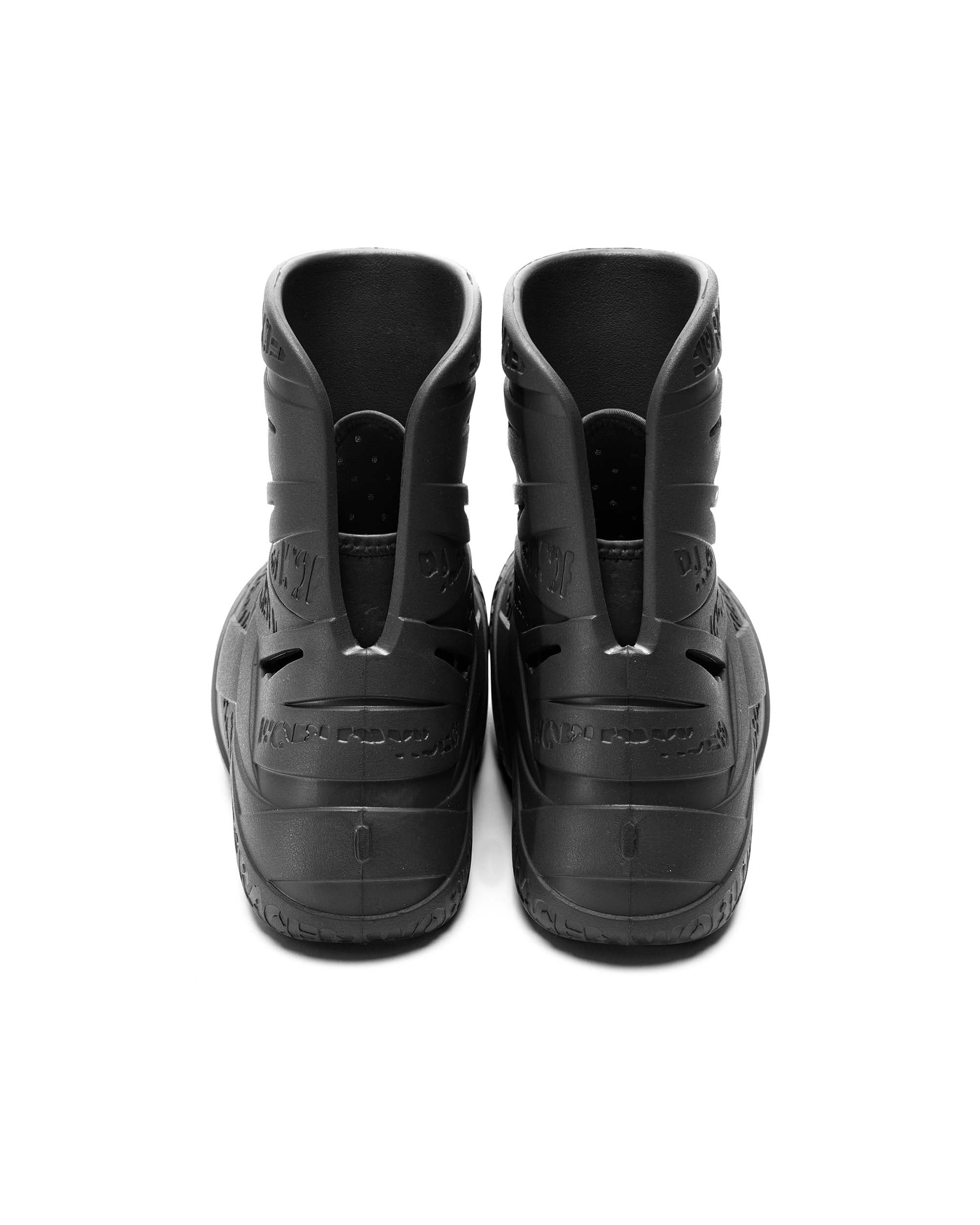 Black Foam Boot 9
