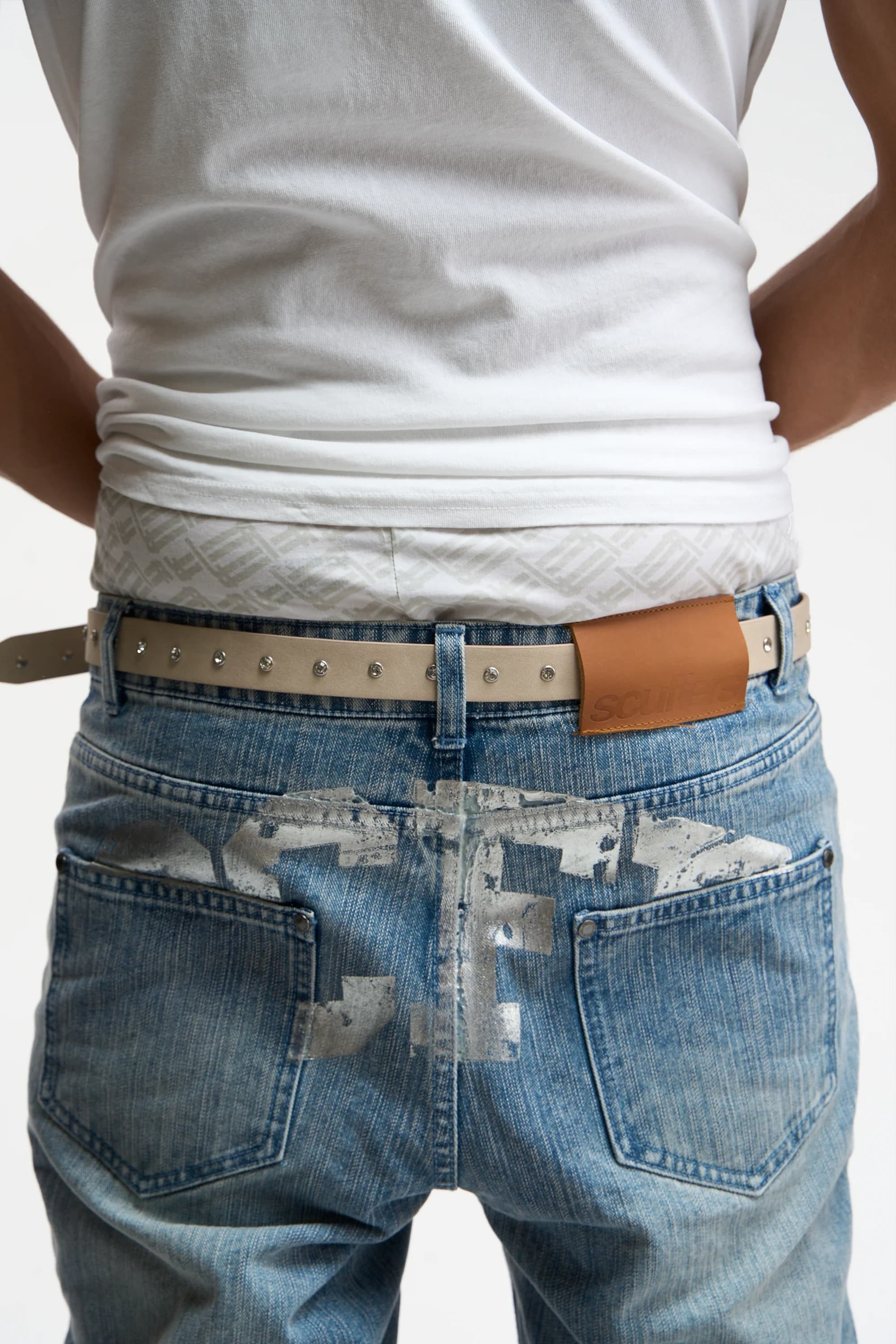 Shinny Ecru Iconic Belt 4