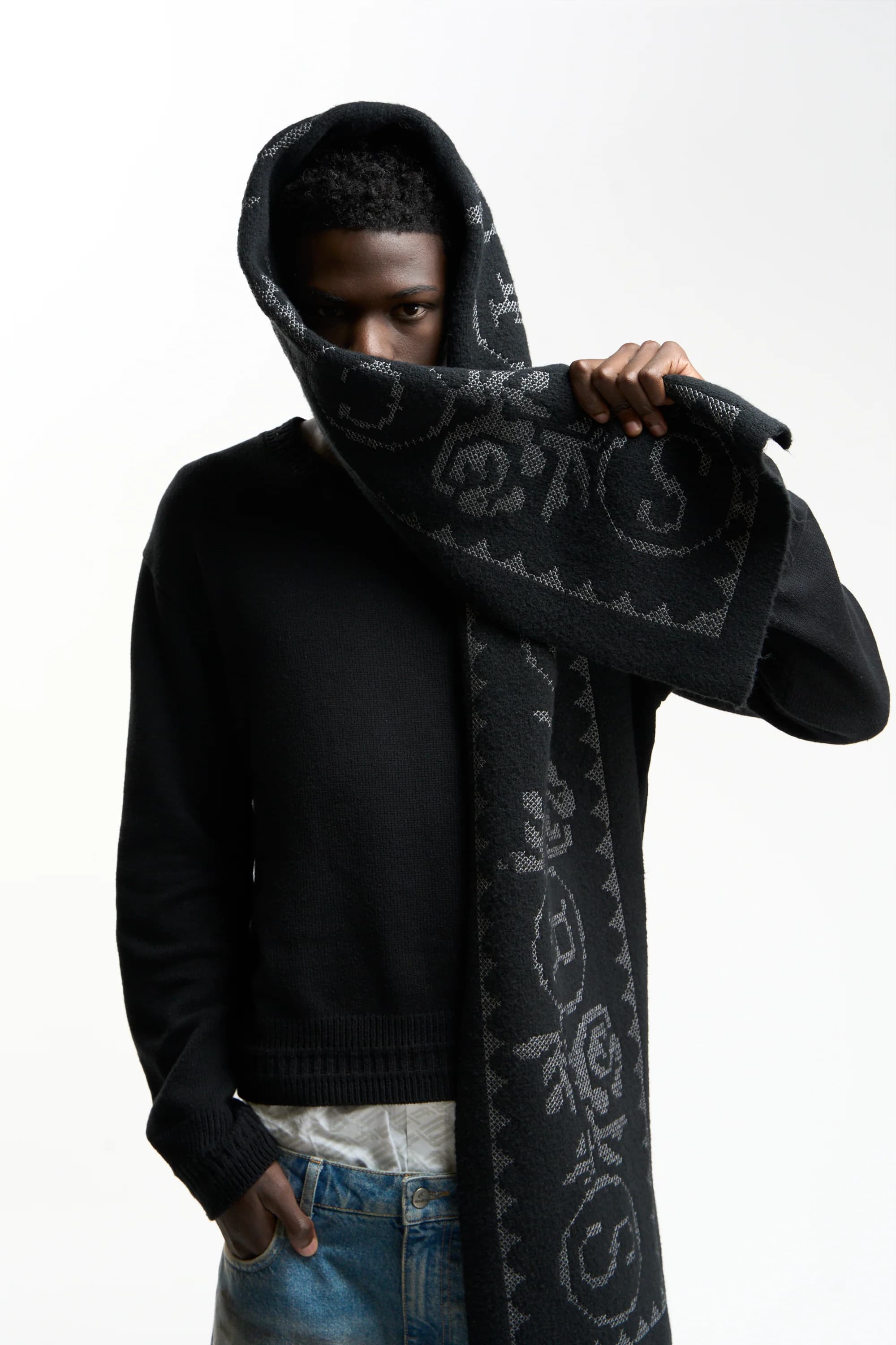 Lace Dark Scarf by Scuffers