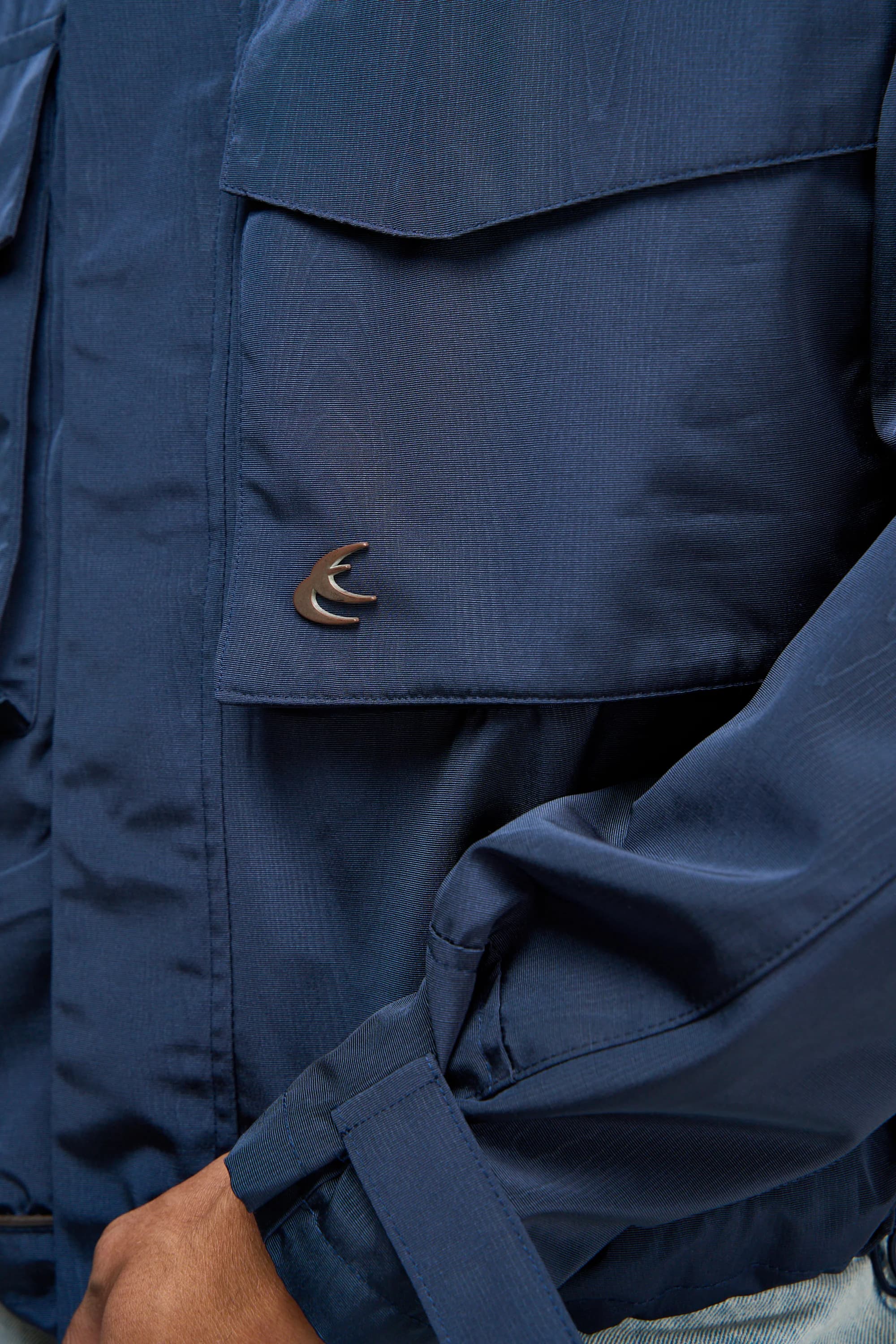 Woody Navy Essential Windbreaker 5