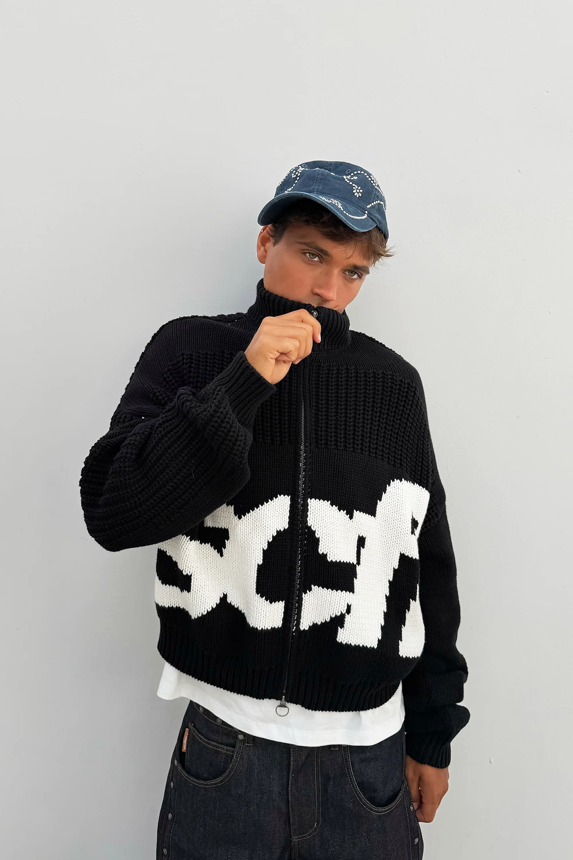 SCFF Black Knit Zipper 4