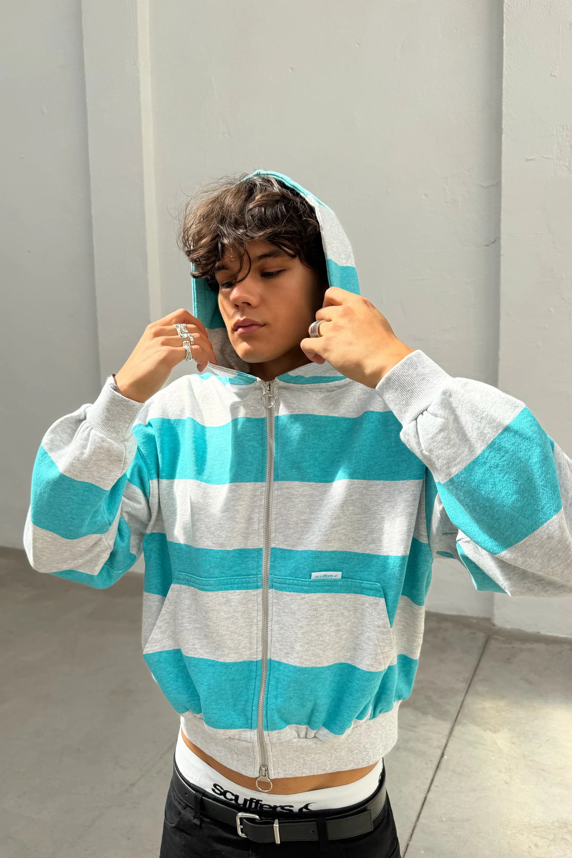 Club Turquoise Zipper 5
