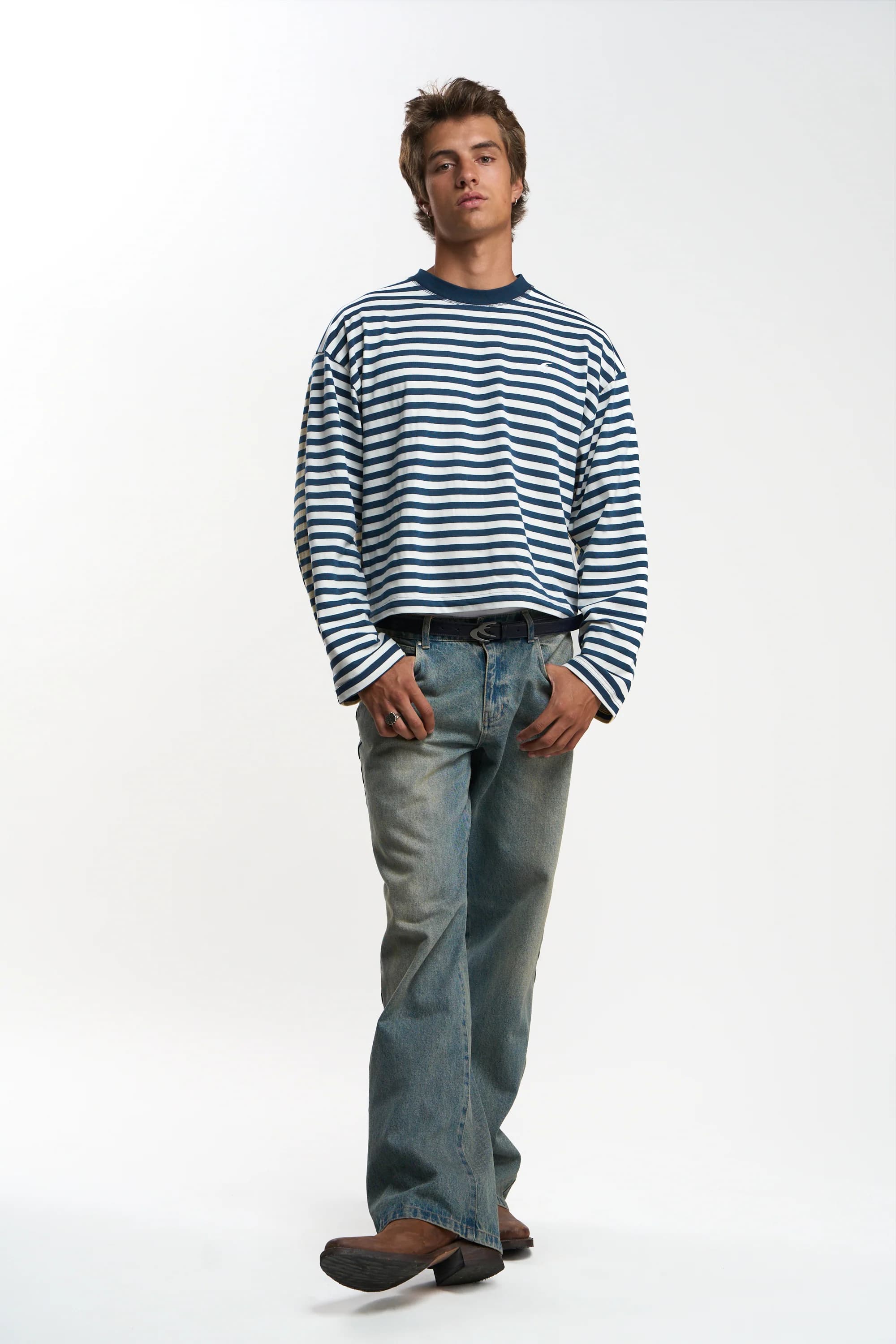 Carpet Navy Longsleeve 2