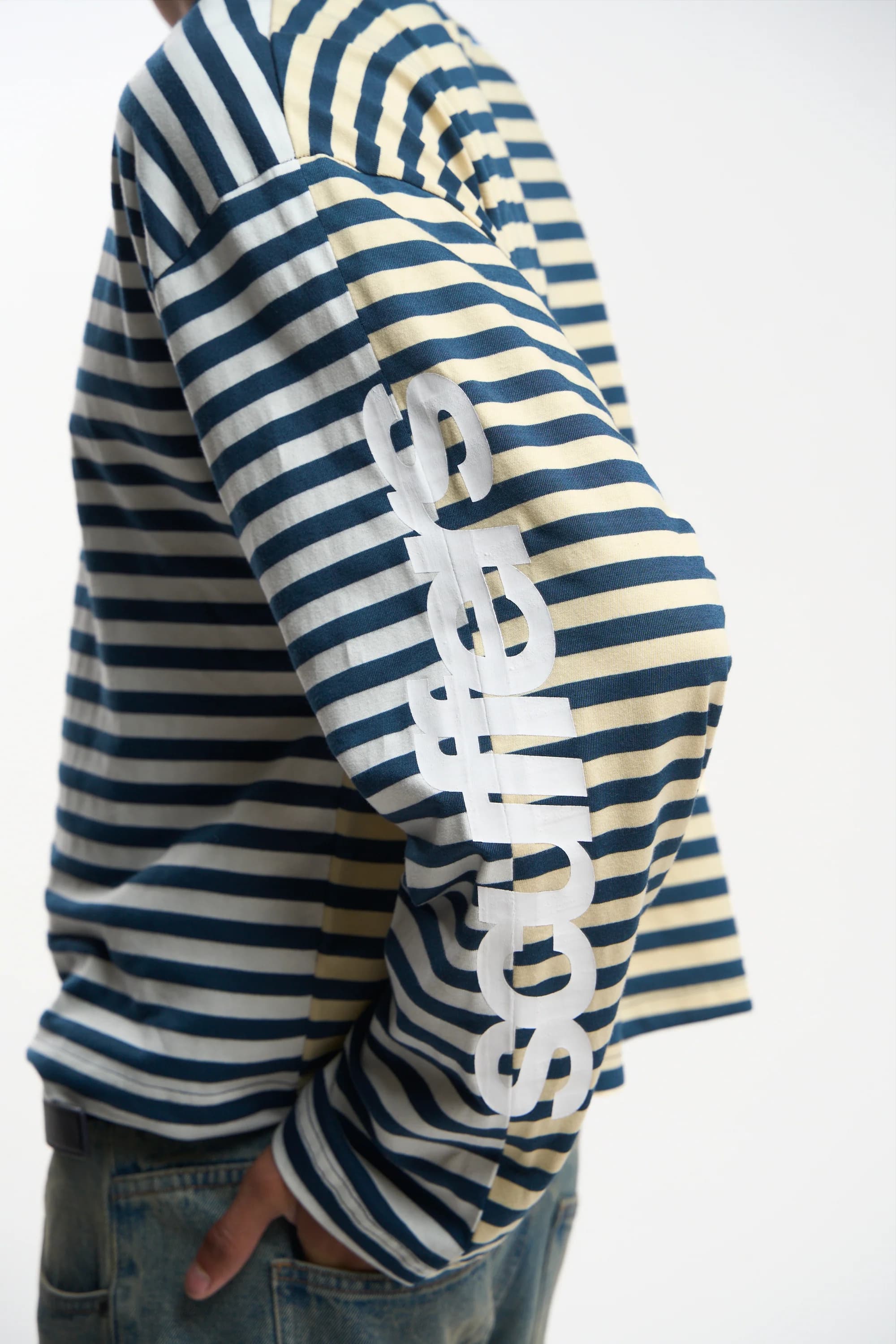 Carpet Navy Longsleeve 4