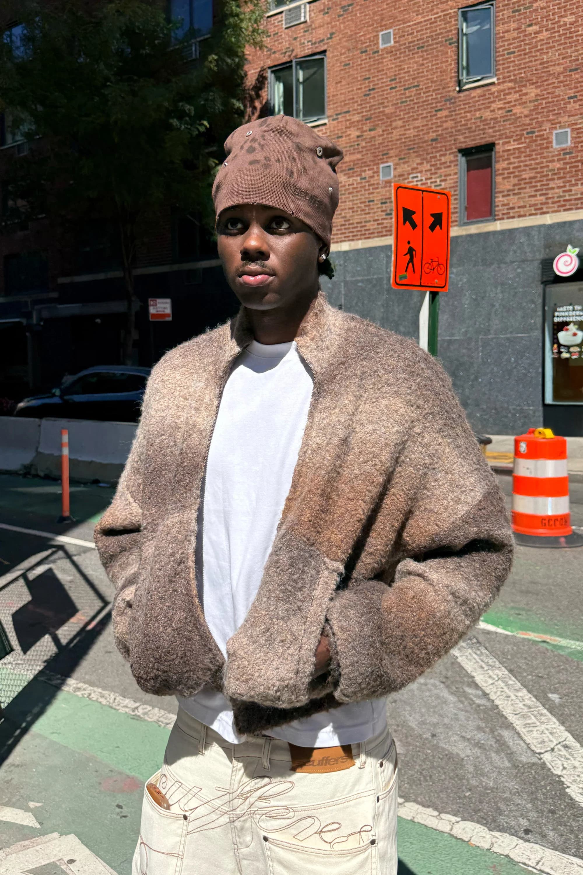 Delorette Brown Knit Zipper 5