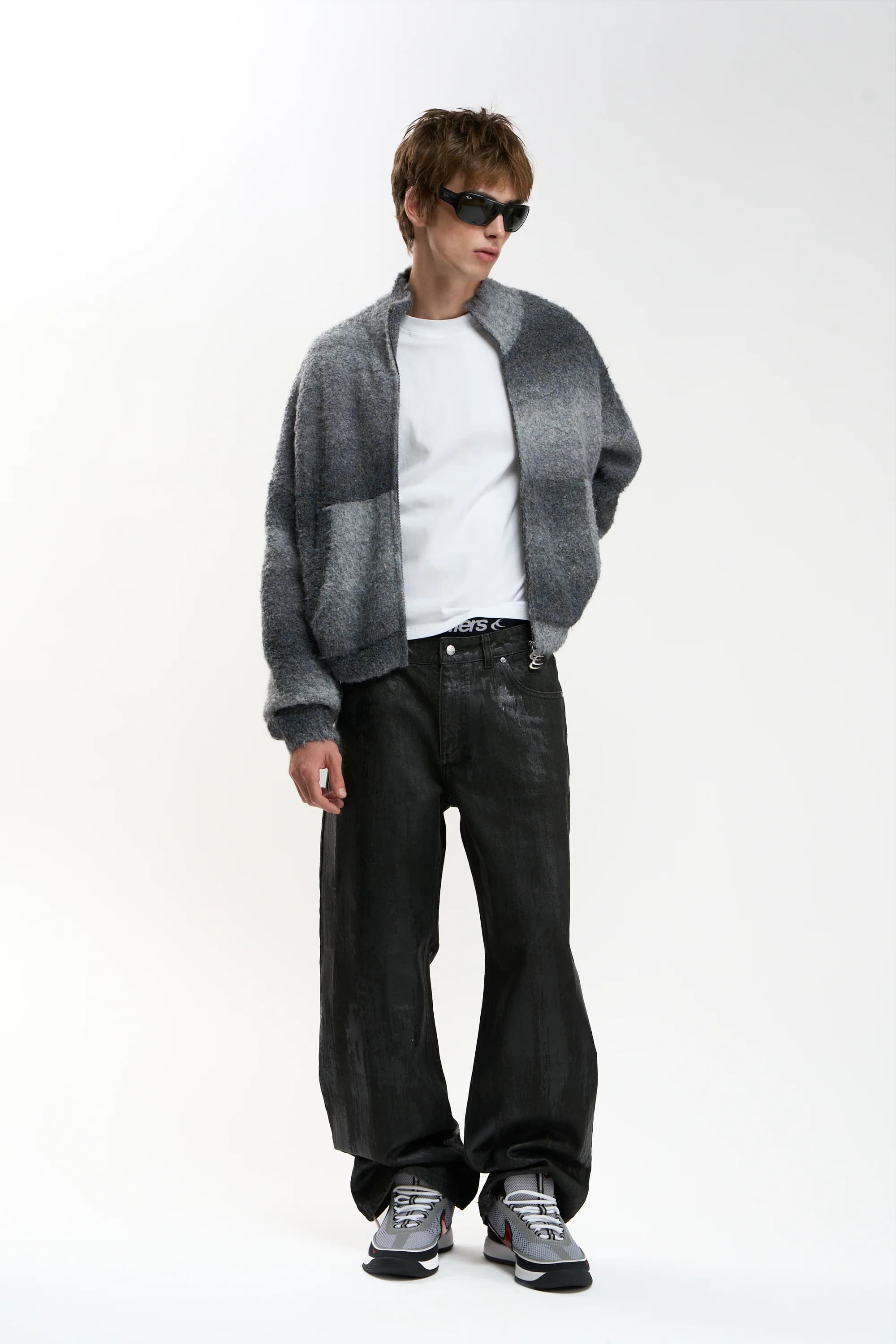 Delorette Grey Knit Zipper 2