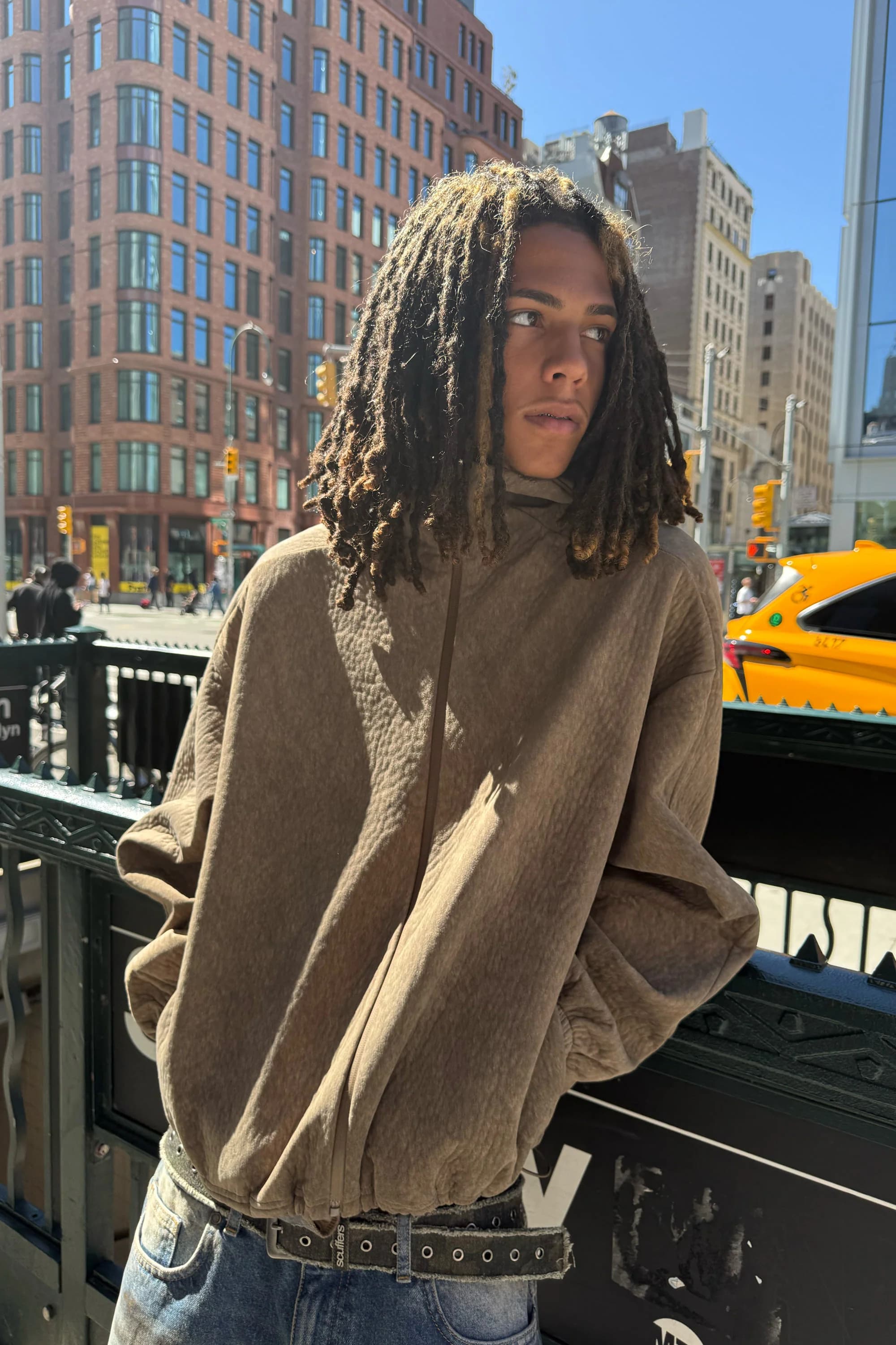 Tech Brown Fur Zip 6