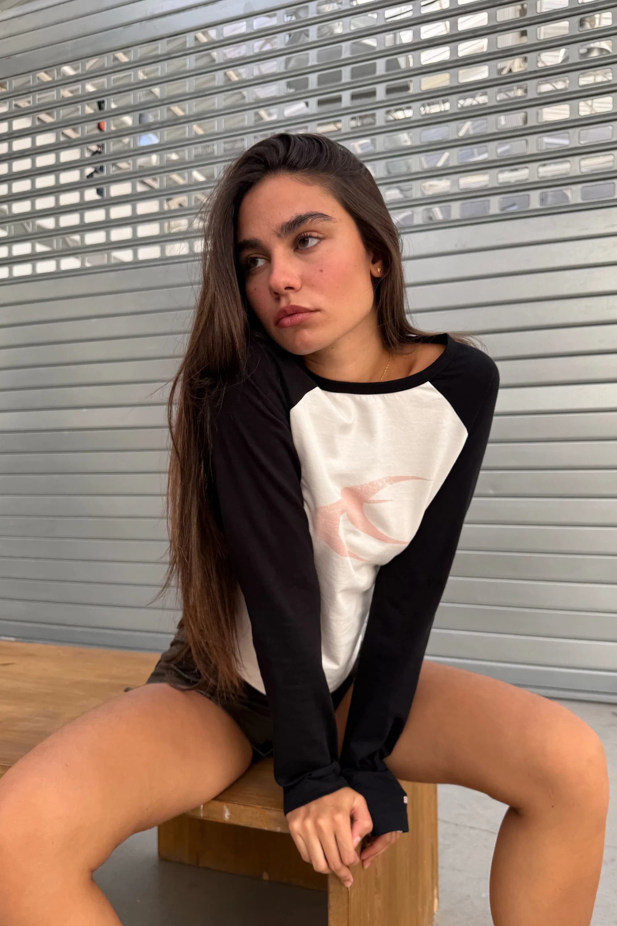 Lili Black Longsleeve 5