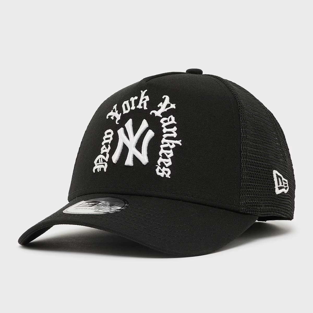 MLB Script New York Yankees 9FORTY A-Frame Trucker Cap by New Era