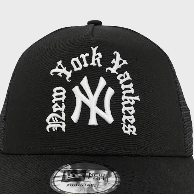 MLB Script New York Yankees 9FORTY A-Frame Trucker Cap 9