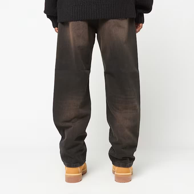 Aaron Pant 7