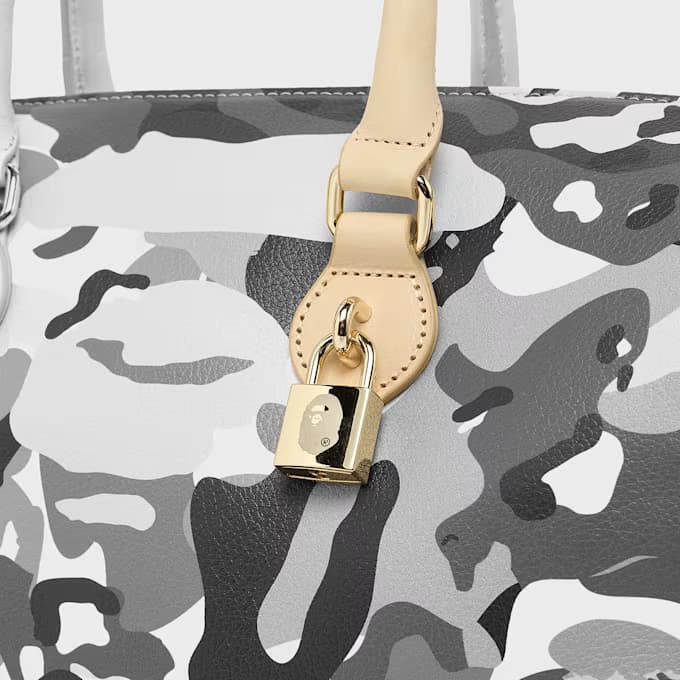 Hybrid Camo Medium Boston Bag 15L 12