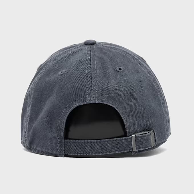 MLB New York Yankees Base Runner '47 Clean Up 8