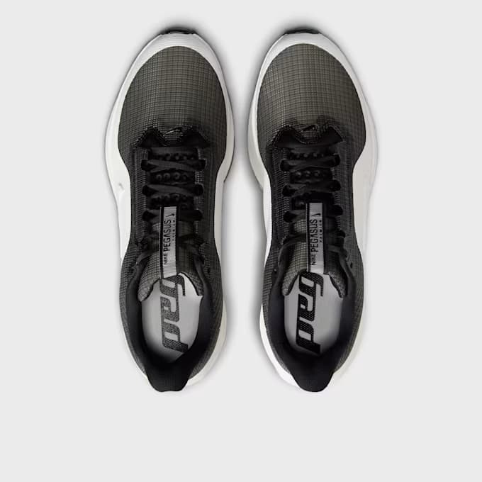Pegasus Premium SP "Black and Sail" 11