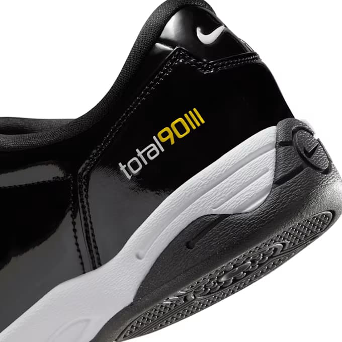 Total 90 SP "Black Patent" 17