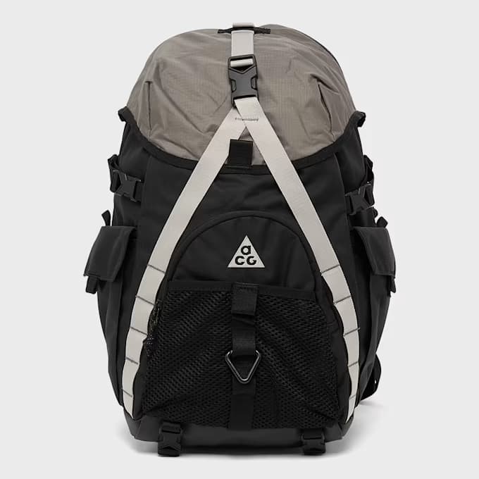 ACG "Daymax" Backpack (25L) 9